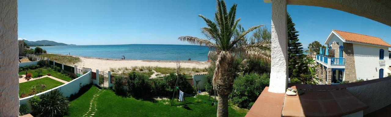 In Front Of The Beach - La Terrazza Sul Mare Flumini di Quartu Exteriör bild