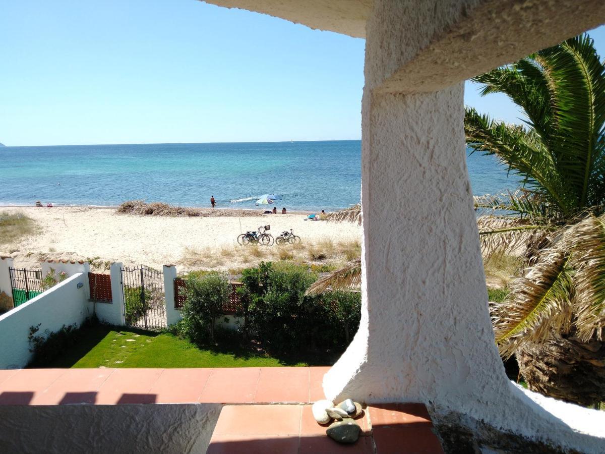 In Front Of The Beach - La Terrazza Sul Mare Flumini di Quartu Exteriör bild